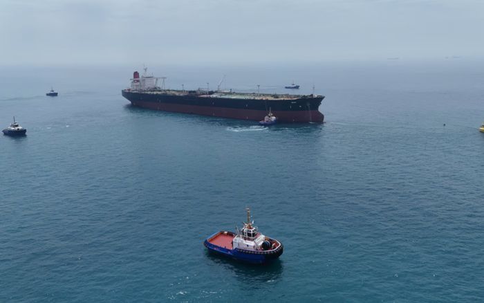 Căng thẳng tại eo biển Hormuz: Chỉ có 5 tàu được đi qua trong 24 giờ