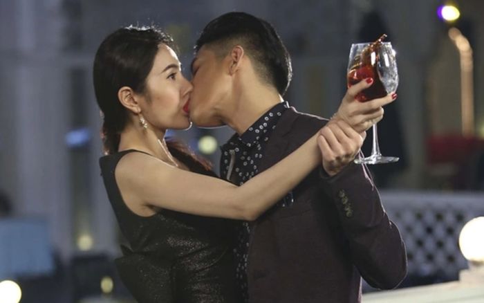 Danh tính chàng trai đặc biệt của Thủy Tiên, được nữ ca sĩ hết lòng quan tâm