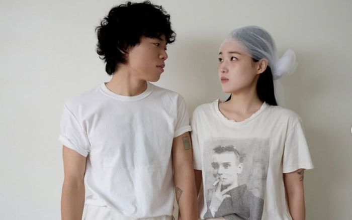 Ca sĩ Ozone và bạn gái lâu năm Jeon Juni chính thức về chung một nhà