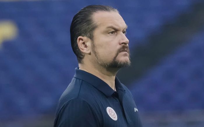 Hết hi vọng với HLV Popov