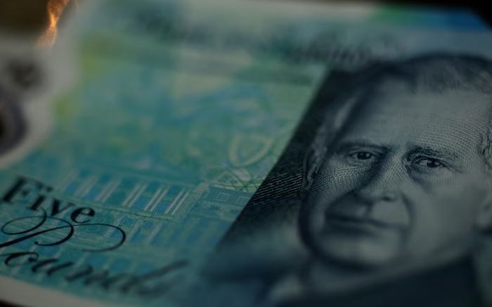 Ngân hàng Anh giữ nguyên lãi suất giữa lo ngại tác động từ chiến sự Iran