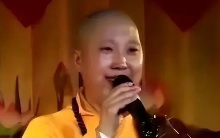 Nữ ca sĩ nổi tiếng giải nghệ đi tu, cuộc sống sau khi rời showbiz gây bất ngờ