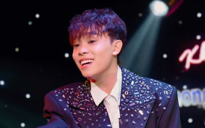 Choáng với số tiền khán giả tặng Hồ Văn Cường trước liveshow