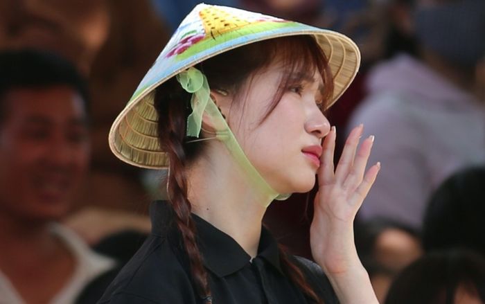 Cú trượt đáng tiếc của Hòa Minzy