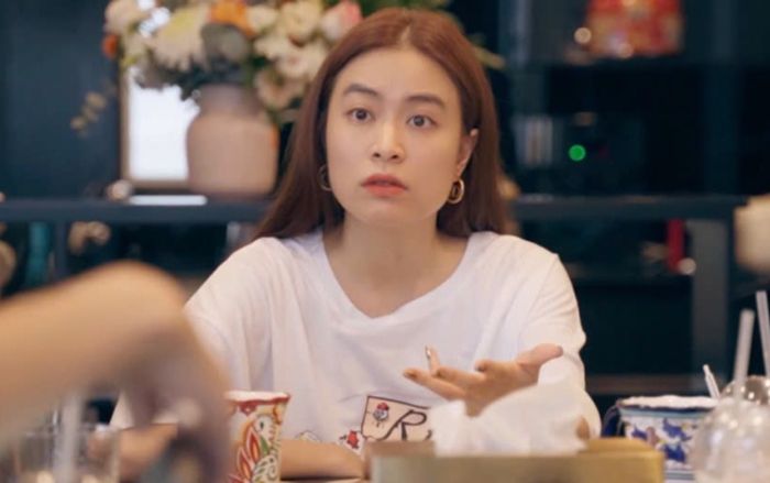 Người đàn ông đăng đàn 'gây áp lực' cho Hoàng Thùy Linh