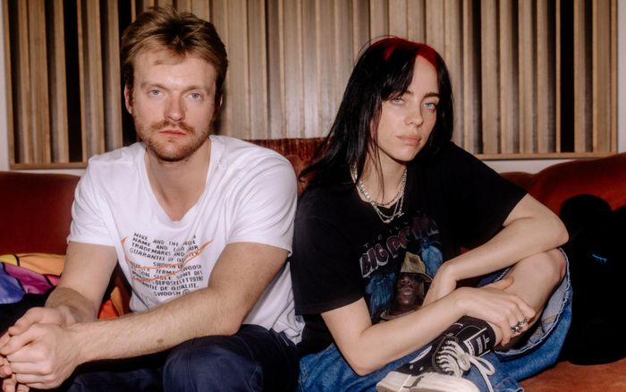 Billie Eilish phủ nhận mâu thuẫn với anh trai