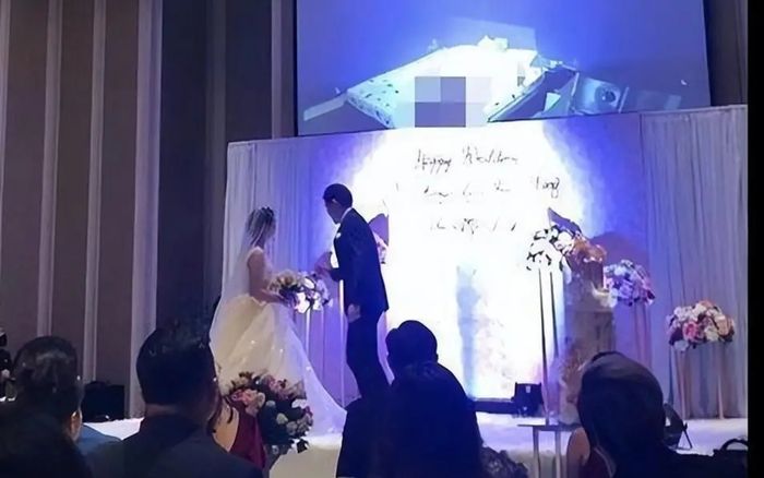 Chú rể phát đoạn clip cô dâu ngoại tình ngay tại đám cưới, khách đến dự sốc nặng