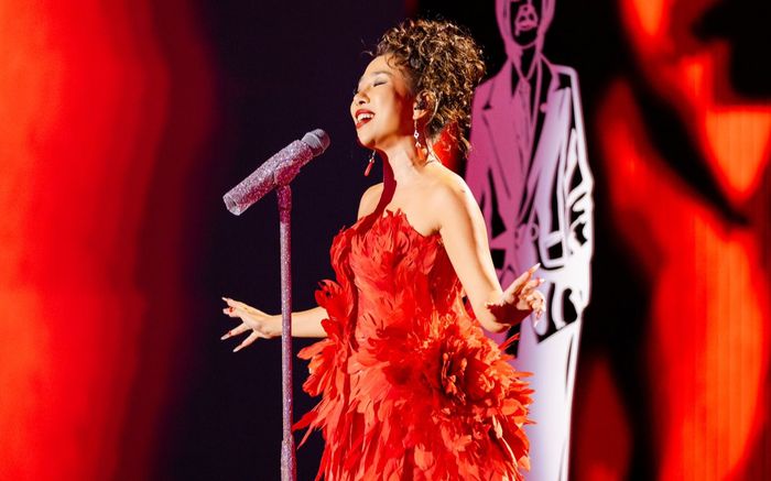 Nữ ca sĩ Việt thẳng thắn tuyên bố: 'Tôi không thể hát nhép'