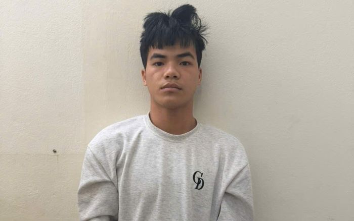 Gửi ô tô tại bãi, người đàn ông phải tức tốc báo Công an lúc quay lại lấy xe