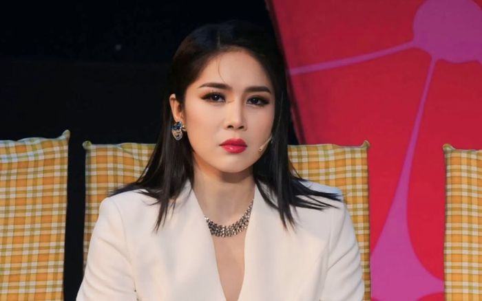 Lê Phương tiết lộ 'người thứ ba' chen vào mối quan hệ