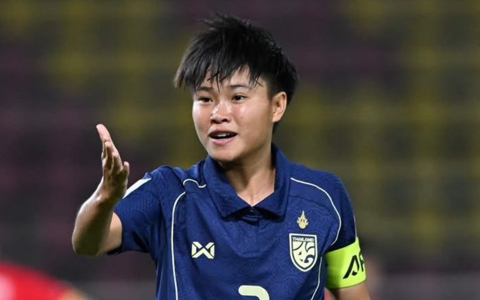 Đội trưởng Thái Lan nói gì khi sút phạt như Ronaldo tung lưới Việt Nam?