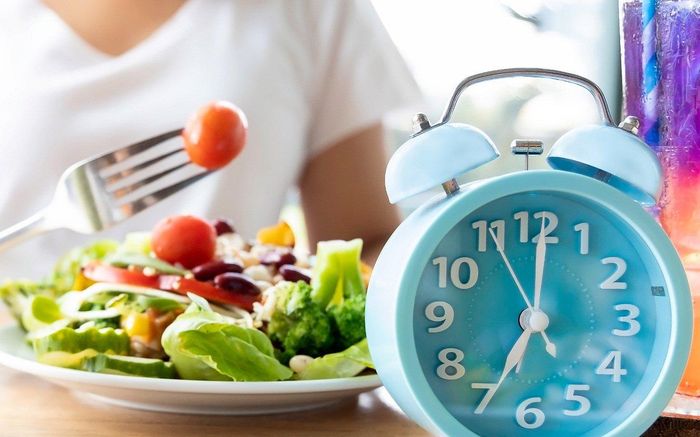 Nhịn ăn gián đoạn: Lợi ích thật hay trào lưu bị thổi phồng?