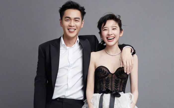 Đường Nghệ Hân bật khóc kể về quãng thời gian 'tự đóng cửa với thế giới'