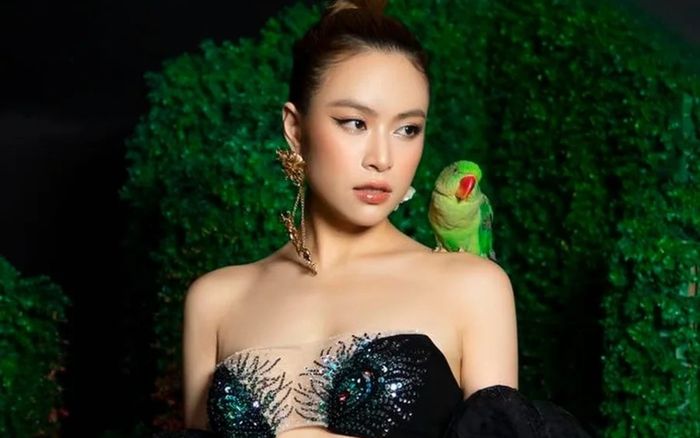 Hoàng Thùy Linh chính thức bị thay thế