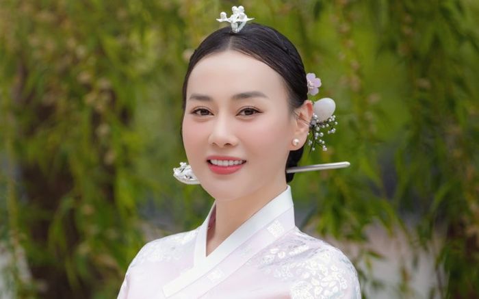 Phương Oanh hạnh phúc bên các con