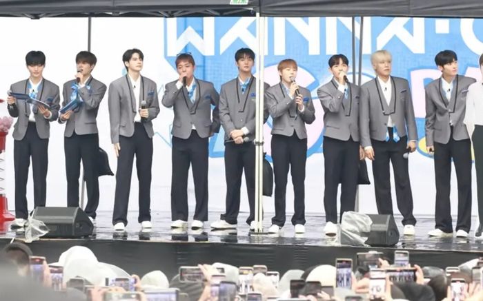 Wanna One hội ngộ sau nhiều năm, Khoảnh khắc 'xuyên không' đầy xúc động giữa lòng Seoul