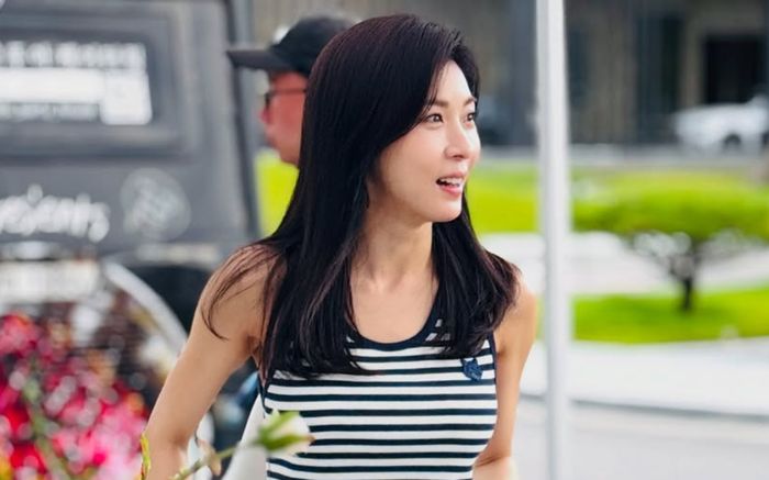 'Chị đẹp' Ha Ji Won tiết lộ chuyện siết cân nghiêm ngặt, ai nghe xong cũng bất ngờ