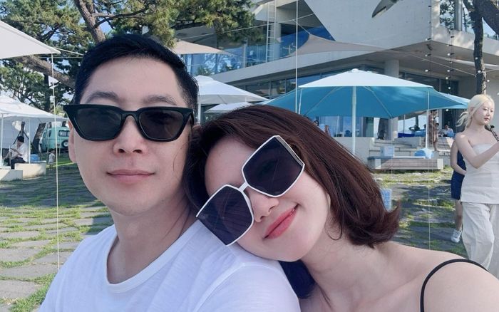 Hương Giang hạnh phúc bên chồng hơn 11 tuổi