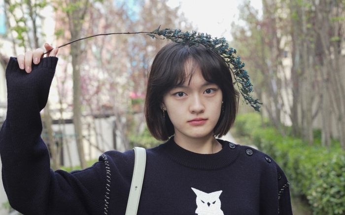 Nữ diễn viên nhí 15 tuổi tiết lộ ký ức bị bác sĩ thẩm vấn chuyện riêng tư đầy ám ảnh