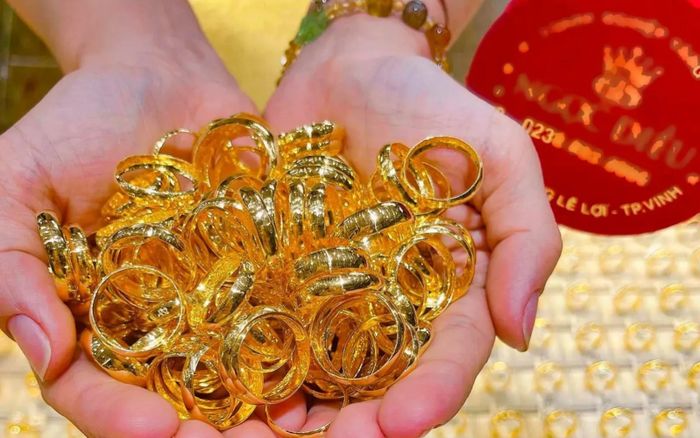 Giá vàng hôm nay (7/4): Vàng nhẫn lại có biến động mới