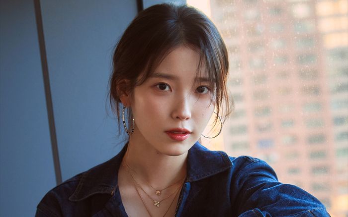 IU tái hiện diện mạo năm 19 tuổi gây xôn xao