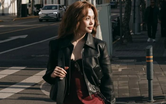 Sắc vóc nóng bỏng của Minh Hằng