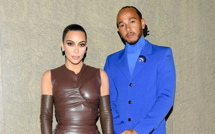 Kim Kardashian xuất hiện trong video mạo hiểm của Lewis Hamilton, ngầm xác nhận hẹn hò