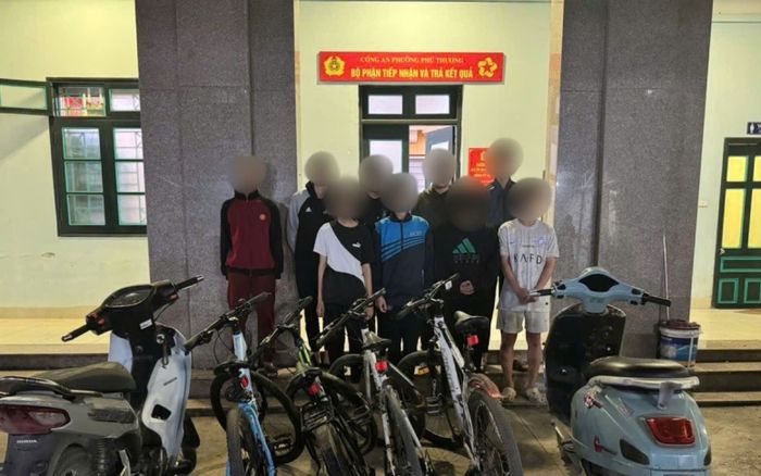 9 thanh niên 'choai choai' gây ra nỗi bức xúc cho người dân bị bắt giữ