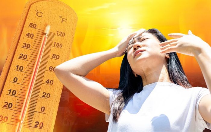 Miền Trung nóng như 'chảo lửa', nhiều nơi chạm ngưỡng 42 độ C