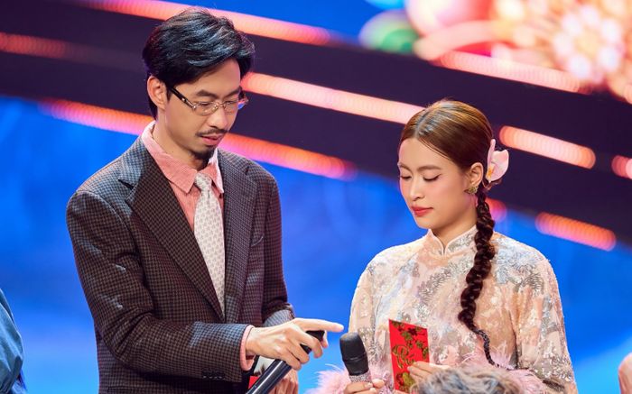 Khán giả tiếc nuối cho Hoàng Thùy Linh và Đen