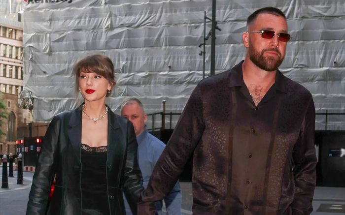 Taylor Swift diện áo ren quyến rũ trong buổi hẹn hò với bạn trai