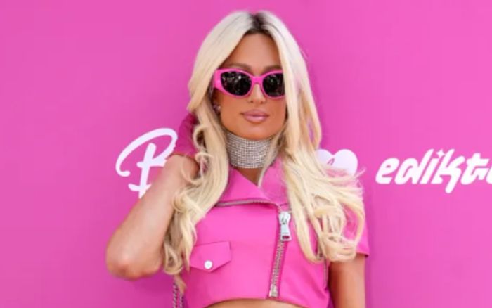 'Nữ hoàng tiệc tùng' Paris Hilton lột xác hóa thân thành búp bê Barbie