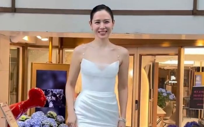 Son Ye Jin tiết lộ quá trình giảm cân nghiêm ngặt cho màn xuất hiện tại Baeksang