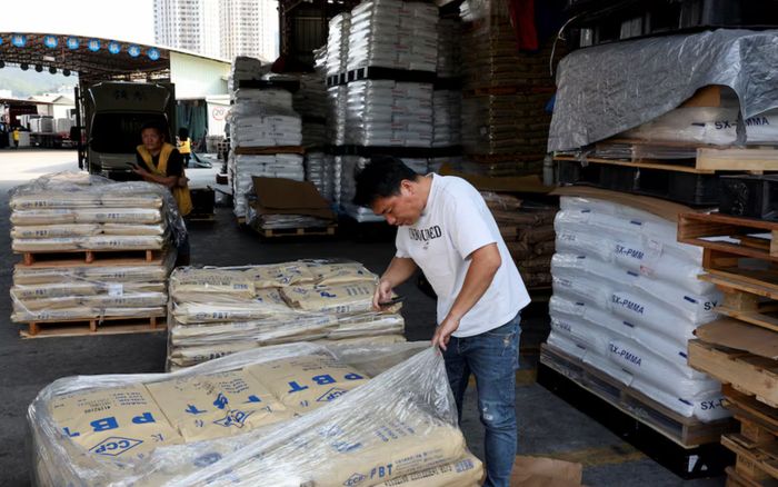 Lạm phát sản xuất Trung Quốc chạm mức cao nhất trong 45 tháng