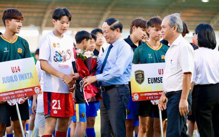 Gia Lai rộn ràng ngày hội bóng đá tầm cỡ châu Á