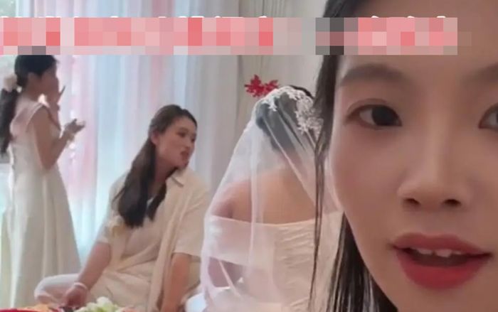 Bạn thân 20 năm cưới nhưng không mời làm phù dâu, cô gái đăng clip trách móc và cái kết bất ngờ