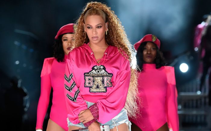 Vì sao Beyoncé bị loại khỏi danh sách '30 nhà soạn nhạc vĩ đại nhất còn sống'?
