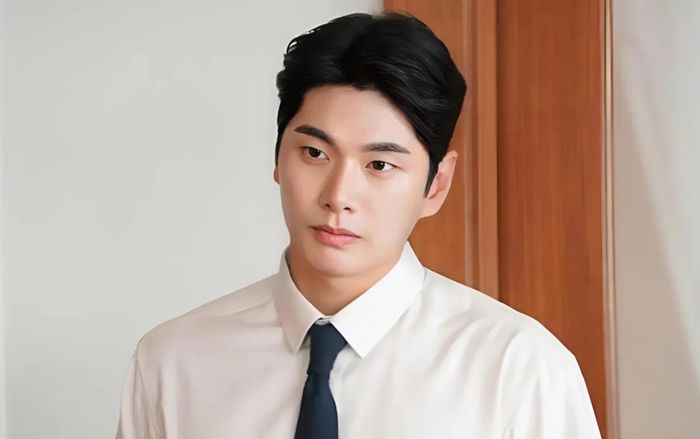 Công ty quản lý phủ nhận cáo buộc Lee Yi Kyung trốn thuế