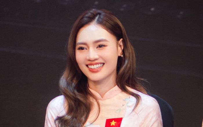 Ninh Dương Lan Ngọc gặp lại người đặc biệt, khán giả đoán có tin vui