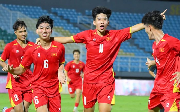 Việt Nam khiến cả châu Á ngả mũ khi giành vé dự World Cup