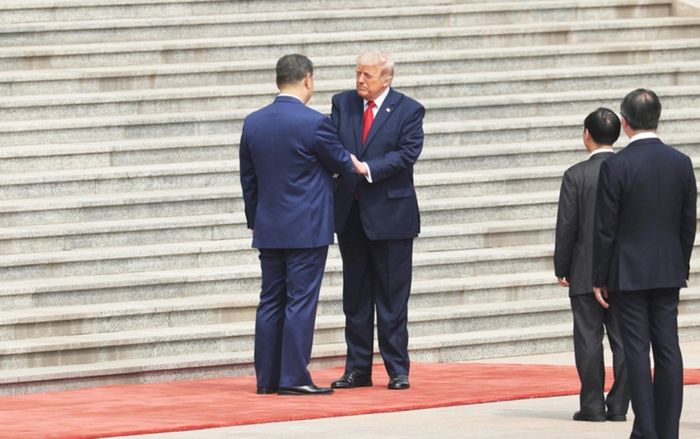 Nhân viên của ông Donald Trump bị giẫm đạp đến mức 'bầm tím mình mẩy'