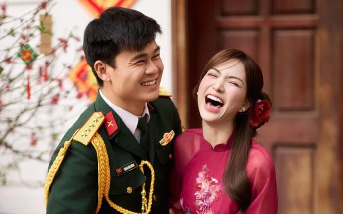 Thái độ của bố mẹ chồng dành cho Hòa Minzy
