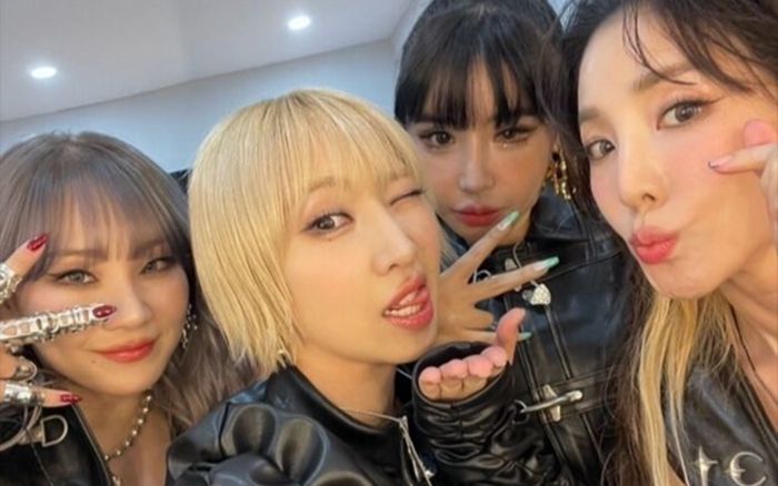 Tin đồn mâu thuẫn giữa Sandara Park với Park Bom đã chấm dứt?