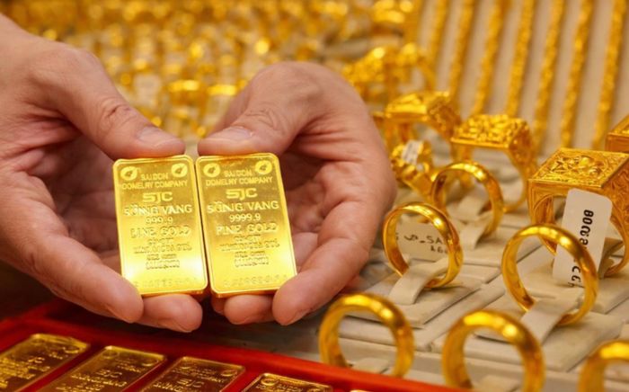 Tin tài chính hôm nay 19/5: Vàng bật tăng trở lại, USD biến động nhẹ