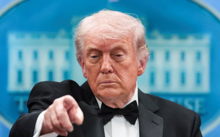 Ông Donald Trump sẽ công bố điều đặc biệt về UFO