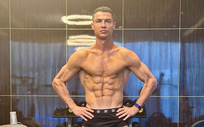 Antony kể chuyện trong phòng xông hơi với Ronaldo