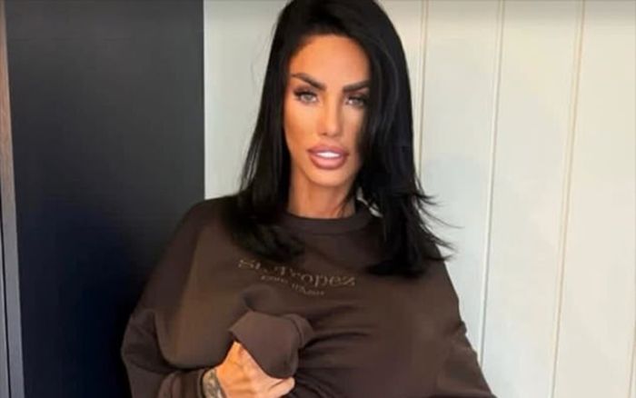 Vóc dáng nóng bỏng của người mẫu Katie Price sau khi tăng cân