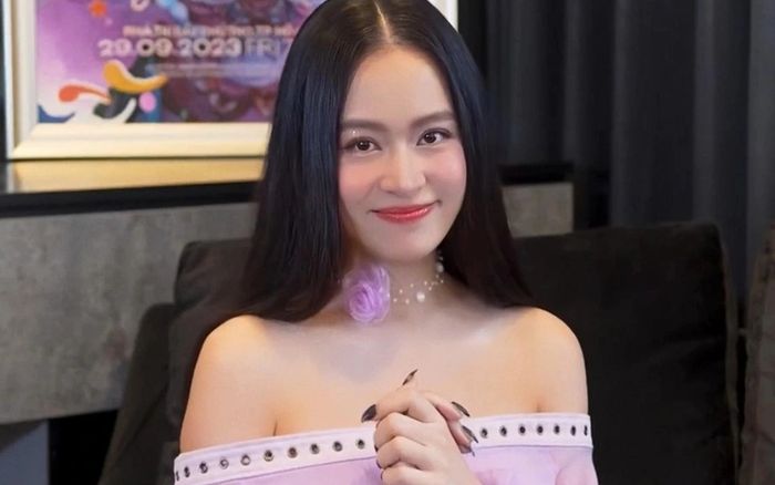 Hai 'đứa con' để đời của Hoàng Thùy Linh
