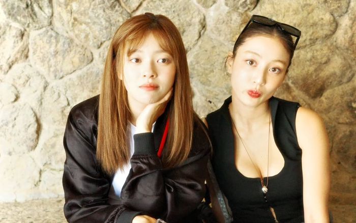 Jeongyeon (TWICE) nói về tình bạn không thay đổi với Jihyo