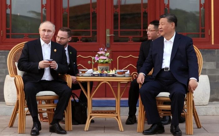 Giữa hàng loạt nghi thức ngoại giao, tiệc trà của ông Tập dành cho ông Putin lại gây tò mò hơn cả